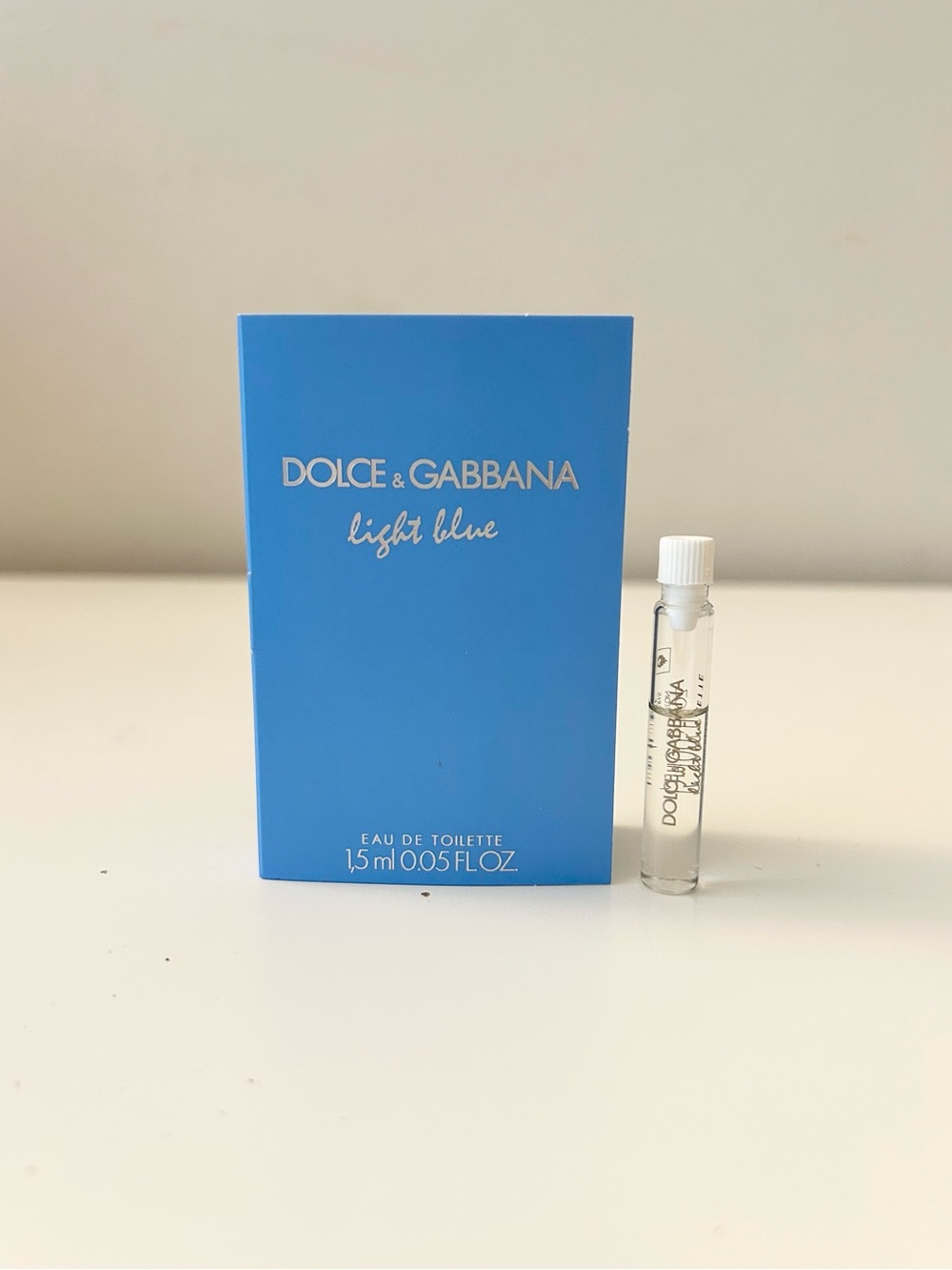 🌸DOLCE & GABBANA Light Blue EDT Vial Dabber Sample 1.5 mL
